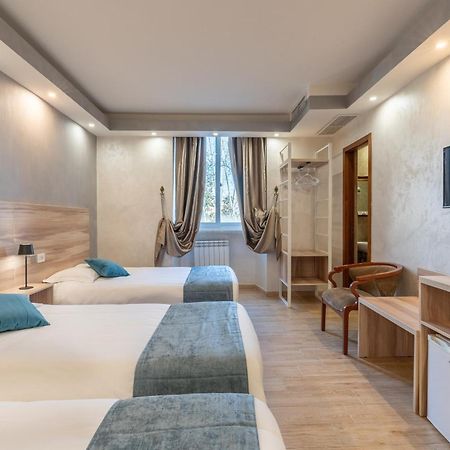 Leone D'Oro Guesthouse - Close To Piazza Vittorio Rom Exterior foto