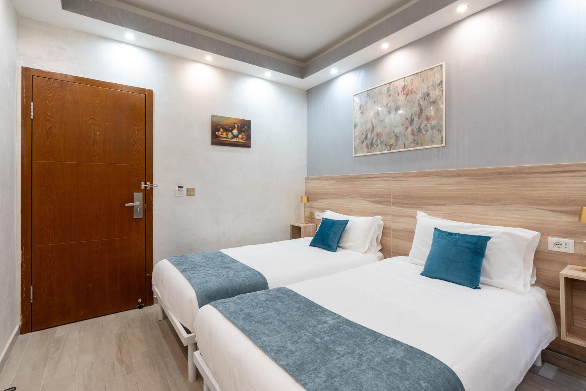 Leone D'Oro Guesthouse - Close To Piazza Vittorio Rom Exterior foto